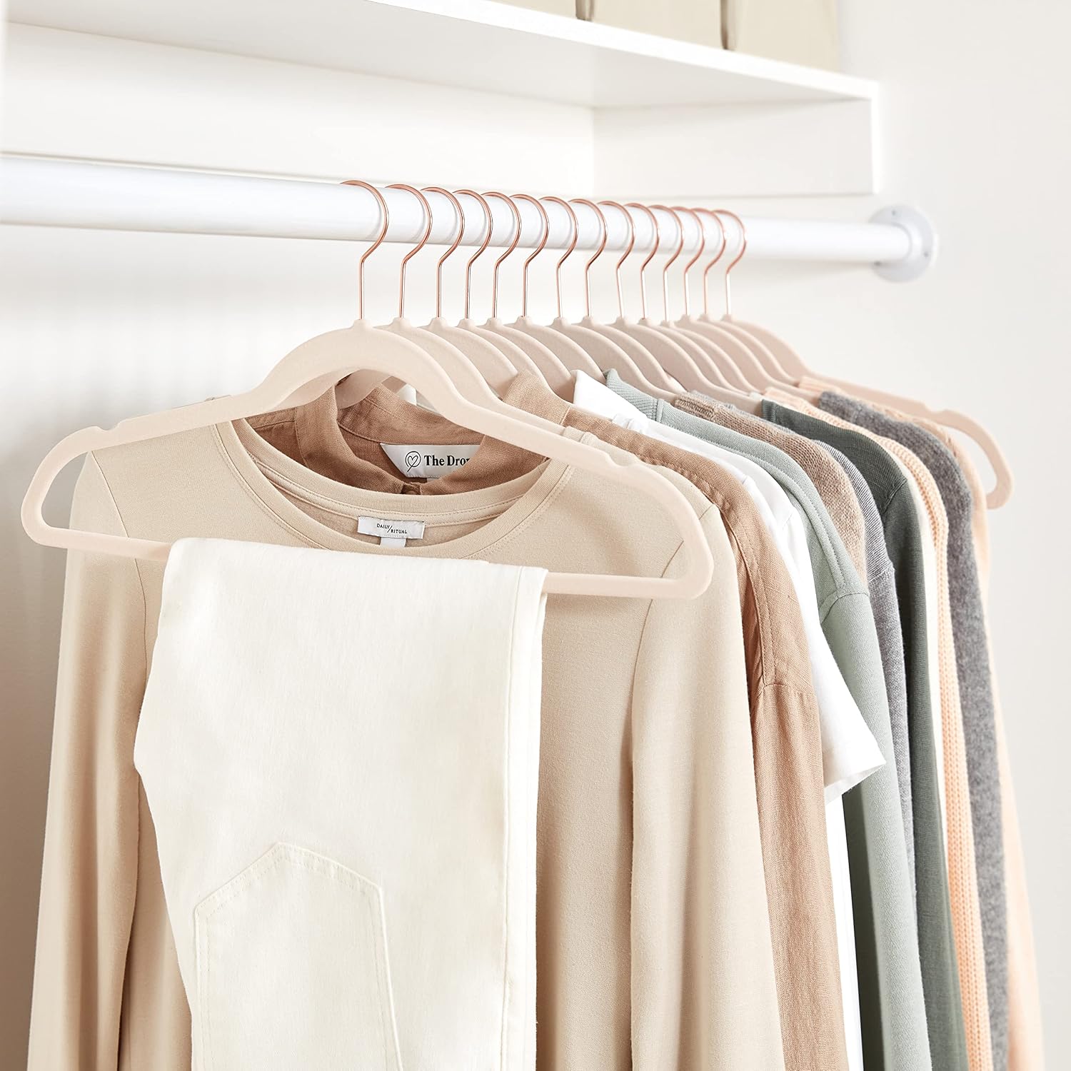 Amazon Basics Space Saving Slim Velvet Non-Slip Suit Clothes Hangers. Sturdy Construction. Closet Organizer. Pack of 50. Blush Pink/Rose Gold - Image 6